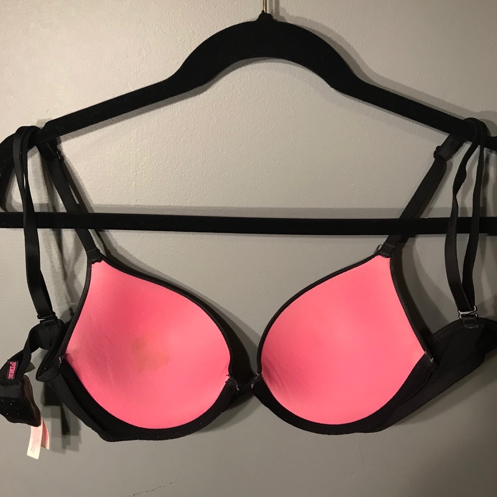 VS Bra - Picture 3 of 4